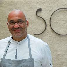 Tasos Mantis - Chef de Cuisine @ Soil | Gronda