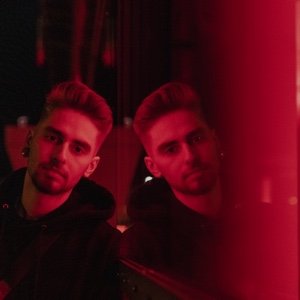 Justin Allen - Bartender @ Chapeau la Vache | Gronda
